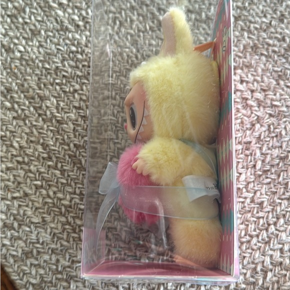 Labubu - Picture 3 of 4